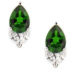 Pendientes de diamantes y diópsido de cromo