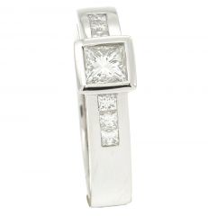 Solitario de diamante talla princesa 0,27cts