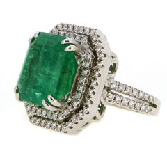 Sortija esmeralda y doble orla de diamantes