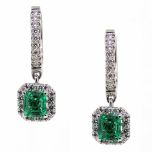 Pendientes criolla de diamantes con colgantes de esmeralda