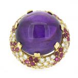 Anillo "bombón" con amatista, rubís y diamantes